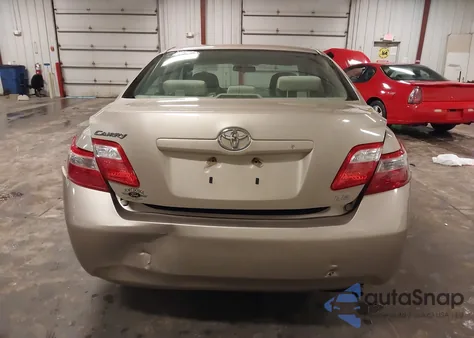 2009 Toyota Camry Le z USA, uszkodzony, nr VIN 4T1BE46K09U403178